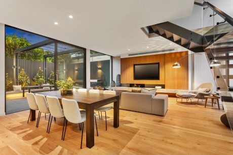 Home in Brighton East by Decrolux - 3
