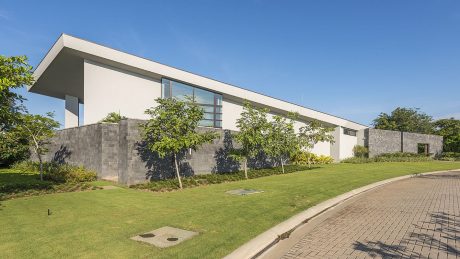House Sea la Vie by SARCO Architects - 13