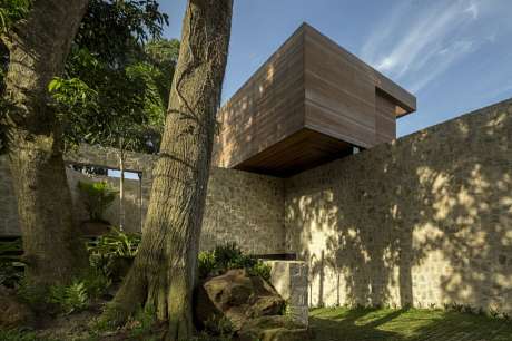 AL House by Arthur Casas - 8