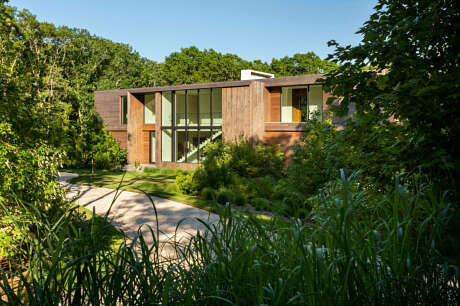 Old Sag Harbor Road by Blaze Makoid Architecture - 8