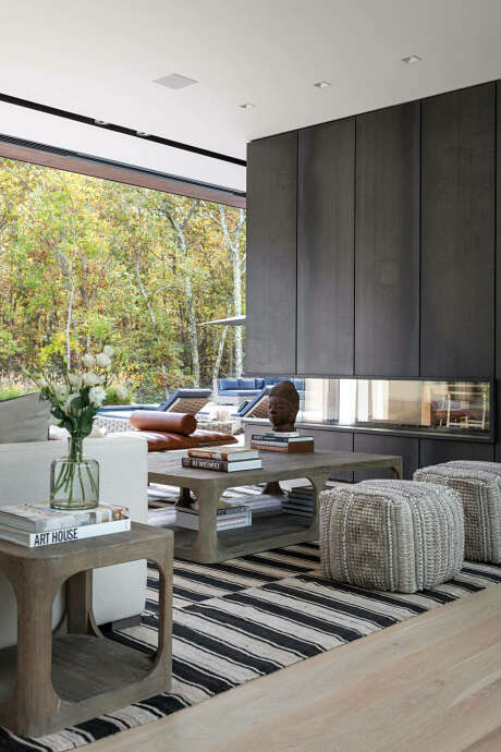 Old Sag Harbor Road by Blaze Makoid Architecture - 4