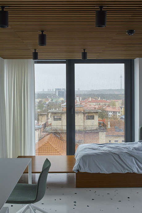Attic Apartment by INBLUM - 7