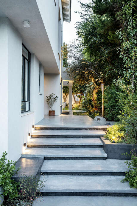MG House by Maya Sheinberger - 12