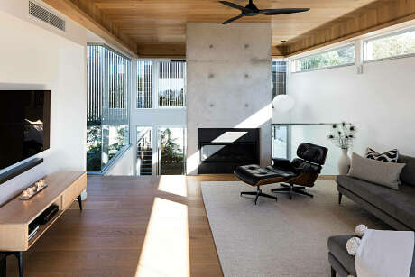 Peregian Beach Home by Menzie Designer Homes - 2