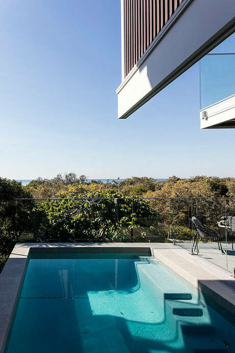 Peregian Beach Home by Menzie Designer Homes - 10