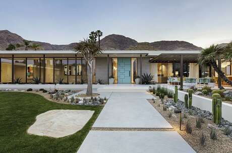 Thunderbird Heights Residence by Stuart Silk - 13