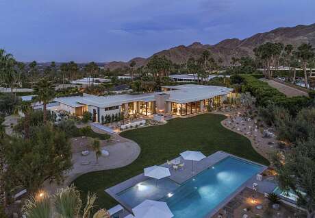 Thunderbird Heights Residence by Stuart Silk - 14
