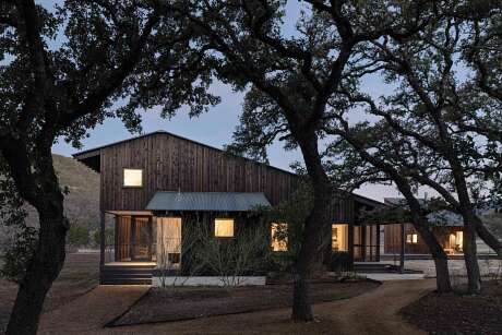 Camp Frio by Tim Cuppett Architects - 10