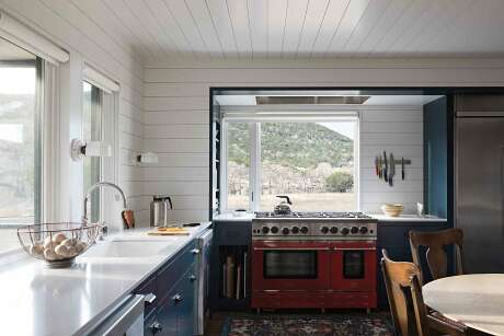 Camp Frio by Tim Cuppett Architects - 2