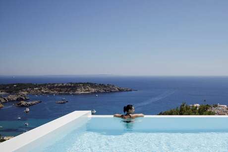 Ibiza Hills Residence by Metroarea - 2