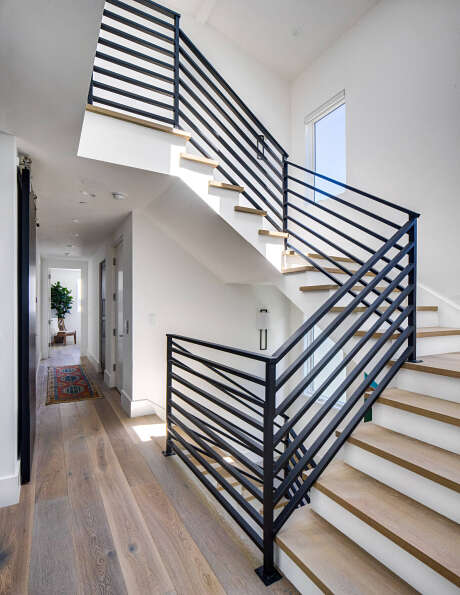 House in Newport Beach by Patterson Custom Homes - 7
