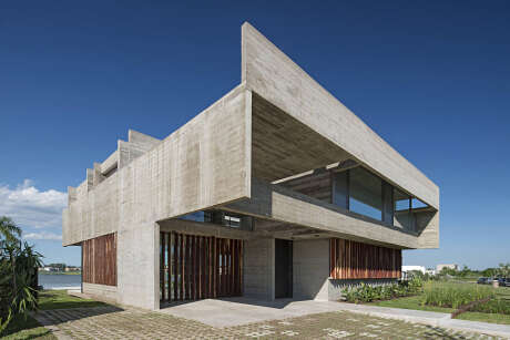 10 House by Luciano Kruk Arquitectos - 11