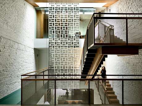 80ADR House by ONG&ONG - 7