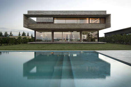 10 House by Luciano Kruk Arquitectos - 9