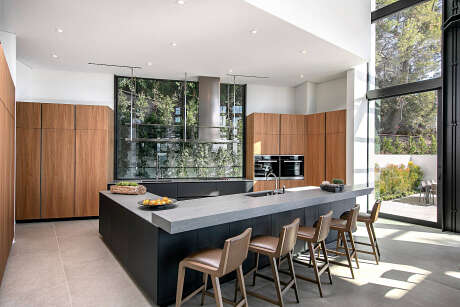 Hollywood Hills by Michael Fullen Design Group - 5