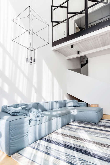 Sonyachna Brama by Lugerin Architects - 2