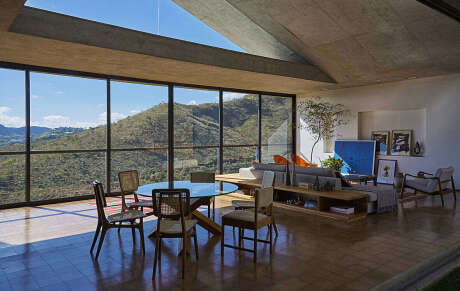 Inclined Slab House by Tetro Arquitetura - 3