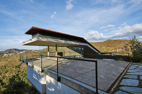 Inclined Slab House by Tetro Arquitetura - 13