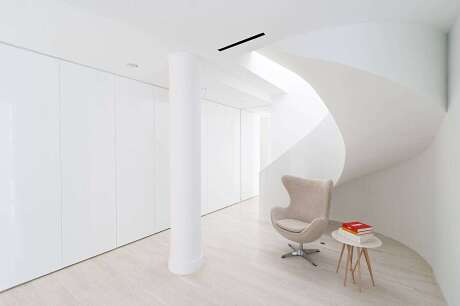 Wadia Residence by Resolution: 4 Architecture - 5
