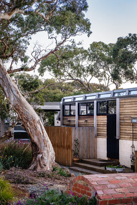 Bellarine Hillside House by Freehand Projects - 7
