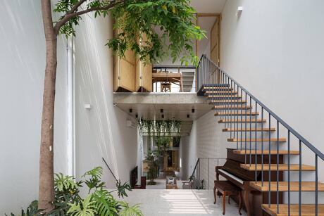 CH House by Oddo Architects - 2
