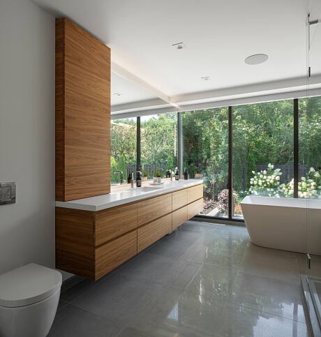 Mont-Royal Residence by MU Architecture - 10