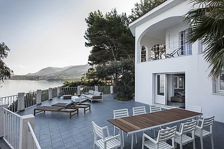 Villa on The Cliff by Viviana Haddad - 11