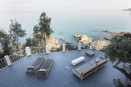 Villa on The Cliff by Viviana Haddad - 9