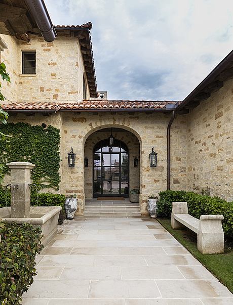 Houston Oaks, Rustic Soul by Ryan Street Architects - 12