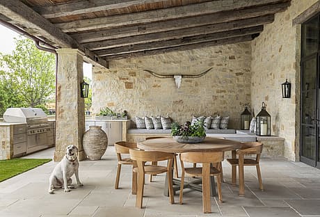 Houston Oaks, Rustic Soul by Ryan Street Architects - 11