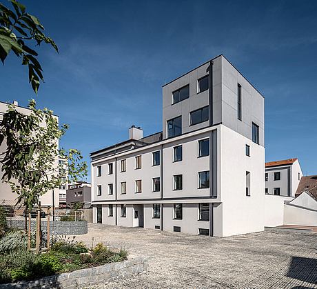 Mixed-use Municipal House by Aulík Fišer Architekti - 11