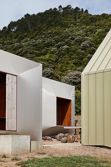 Awaawaroa Bay by Cheshire Architects - 7