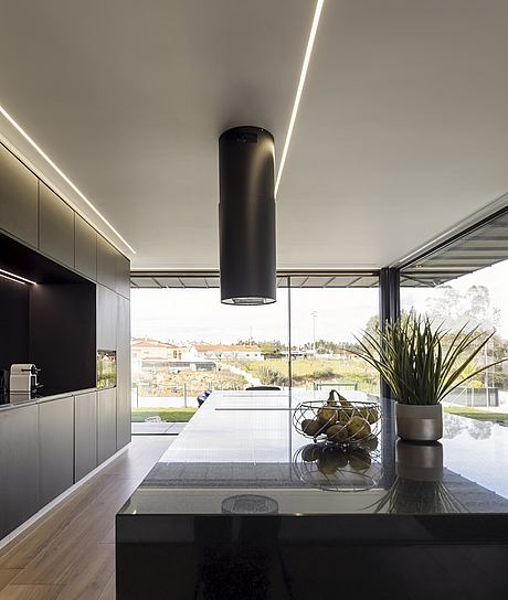 Marinha-Grande House by Contaminar - 4