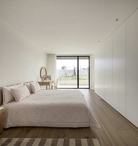 Marinha-Grande House by Contaminar - 5