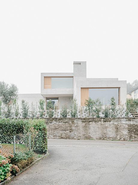 Casa in Collina by Montemurro Aguiar Architetti - 8