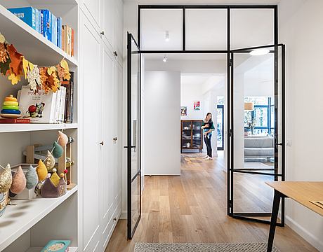 TLV Apartment by Chen Shadmi - 7