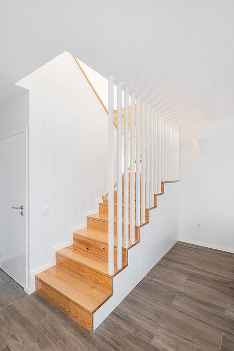 Saint Verissimo House by Ren Ito Arquiteto - 6
