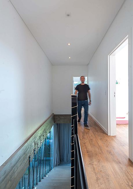 DS House by Pablo José Vailatti - 7