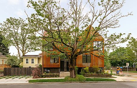 Oak & Alder Townhome by Hybrid - 14