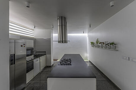 The Civil Engineer House by Lid Architects - 6