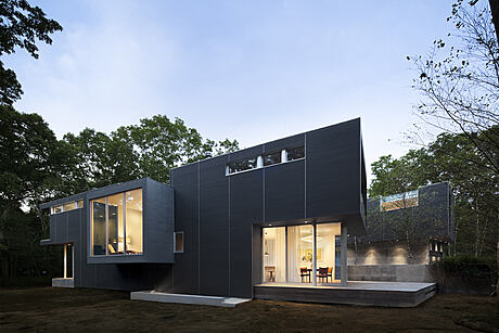 Split House by K/R - 9