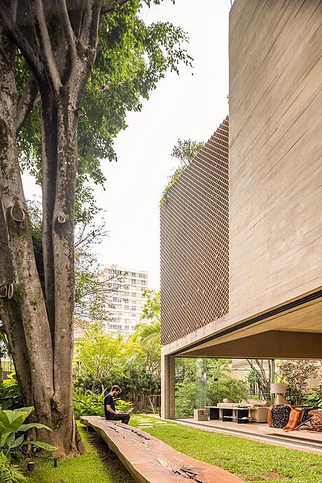 BD House by Studio Arthur Casas - 9