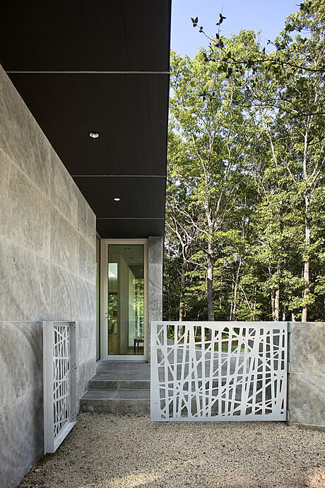Split House by K/R - 7