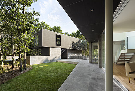 Split House by K/R - 3