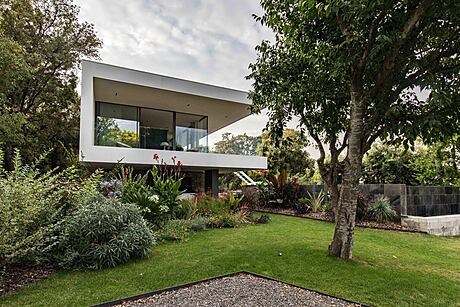 CML’s House by Brengues Le Pavec - 10