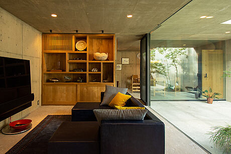 Takamine-cho House by Tomoaki Uno Architects - 3