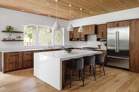 Crestvale Residence by Clark Richardson Architects - 4