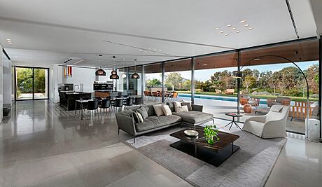 Four-Annex Family Home by Itsik Niv - 4