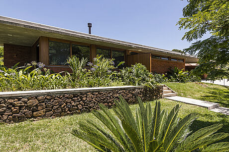 Boa Vista House by Gabriel Pozzobom - 6