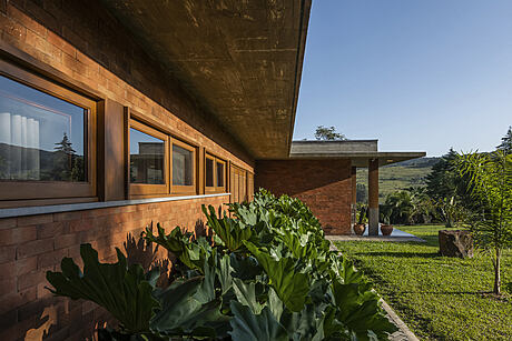 Boa Vista House by Gabriel Pozzobom - 8